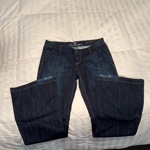 !it Flare dark wash jeans